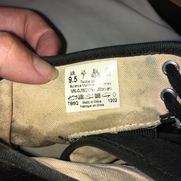 Vans - Picture 4 of 5